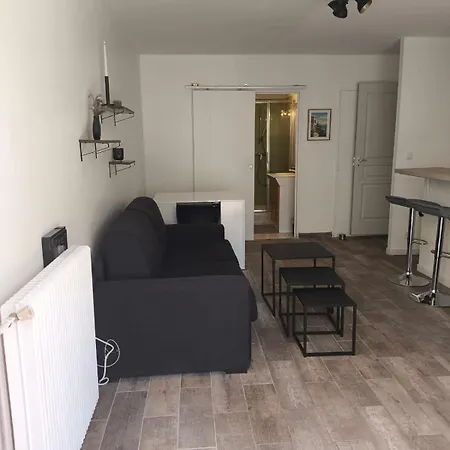 Home2sea - Piscine, Jardin, Cabine, 5 Couchages Vallauris