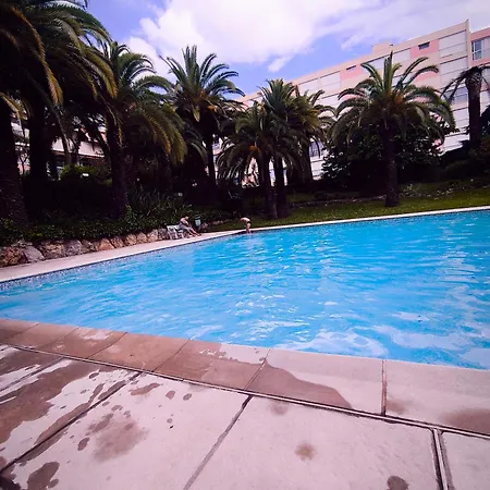 Home2sea - Piscine, Jardin, Cabine, 5 Couchages Vallauris
