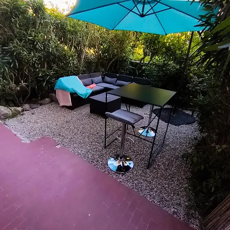Home2sea - Piscine, Jardin, Cabine, 5 Couchages Vallauris